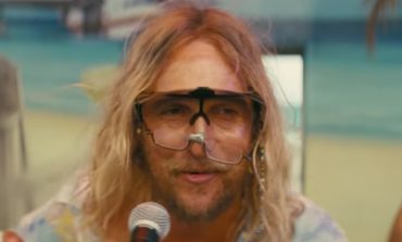 Red Band Trailer For 'The Beach Bum' is Newly Available